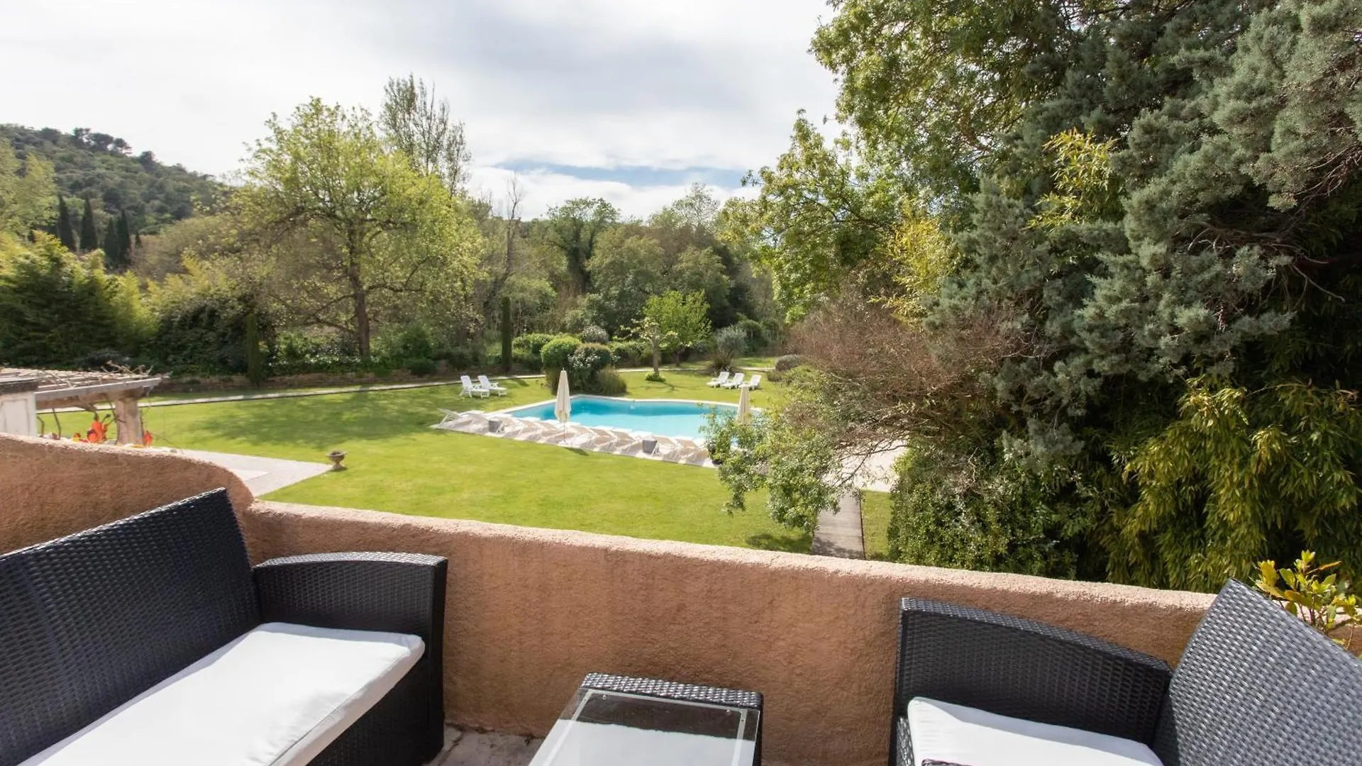 Hotel Le Verger Maelvi Grimaud France